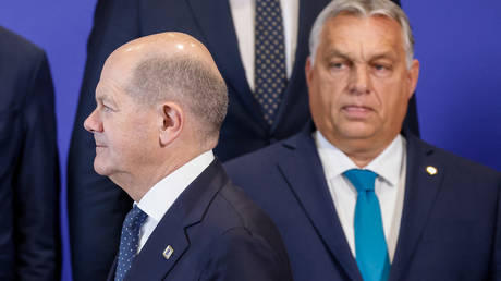 Scholz ueberlistete Orban mit einer List um Beitrittsverhandlungen mit der