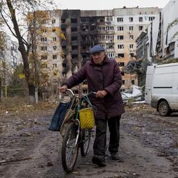Schwere Kaempfe im ukrainischen Dorf in der Naehe von Donezk