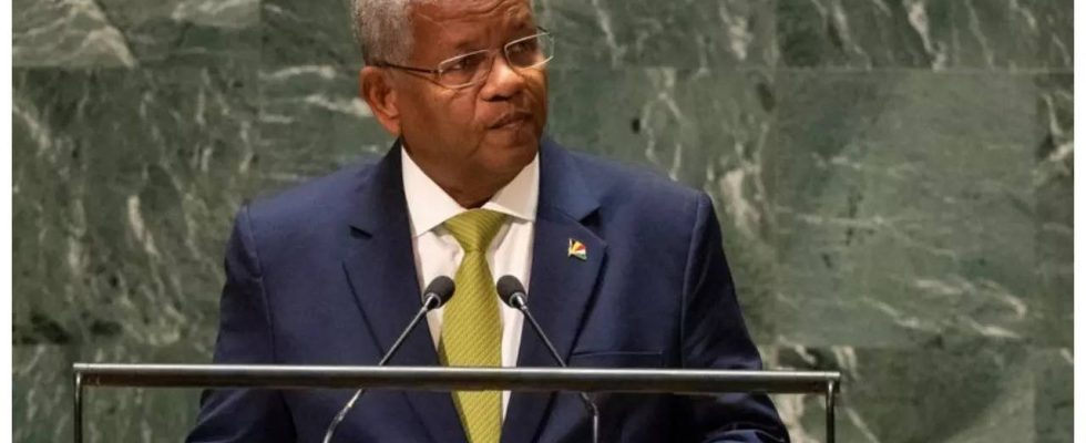 Seychellen rufen nach Explosion und Ueberschwemmung den Ausnahmezustand aus