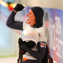 Skeleton Star Bos holt in Innsbruck ersten Weltcupsieg der Saison