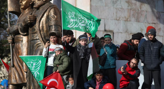 Syrer sagen Weihnachtsfeierlichkeiten ab Syrer sagen Weihnachtsfeierlichkeiten aus Solidaritaet mit