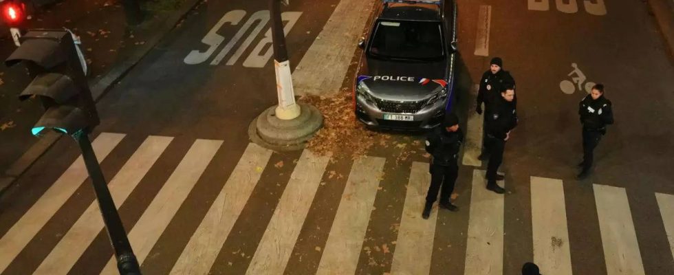 Terrorvorfall Messerangriff in Paris Mann der „Allahu Akbar ruft toetet