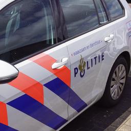Tod bei Autounfall in einem Graben bei Waalwijk Moeglicher Fahrer