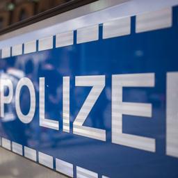 Tote und Verletzte durch Lkw Aufprall auf Fussgaenger in Bayern