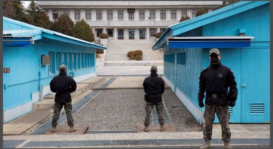 Truppen auf suedkoreanischer Seite bewaffnen sich angesichts der Spannungen mit