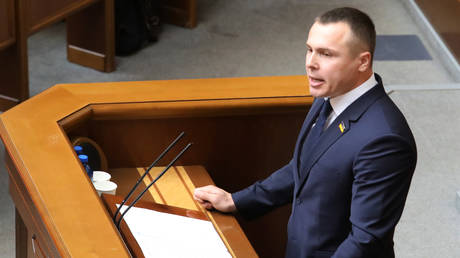 Ukrainischer Abgeordneter erklaert warum Kiew 500000 weitere Wehrpflichtige braucht –
