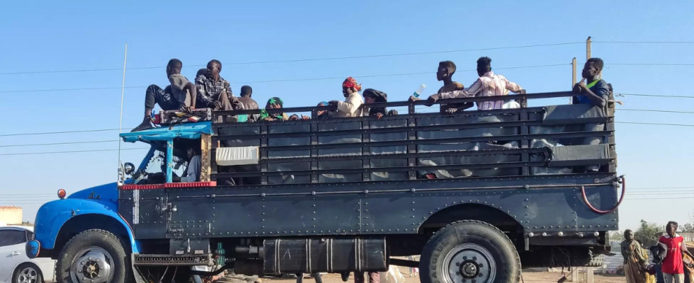 Vertriebene im Sudan Vertriebene im Sudan muessen erneut fliehen da