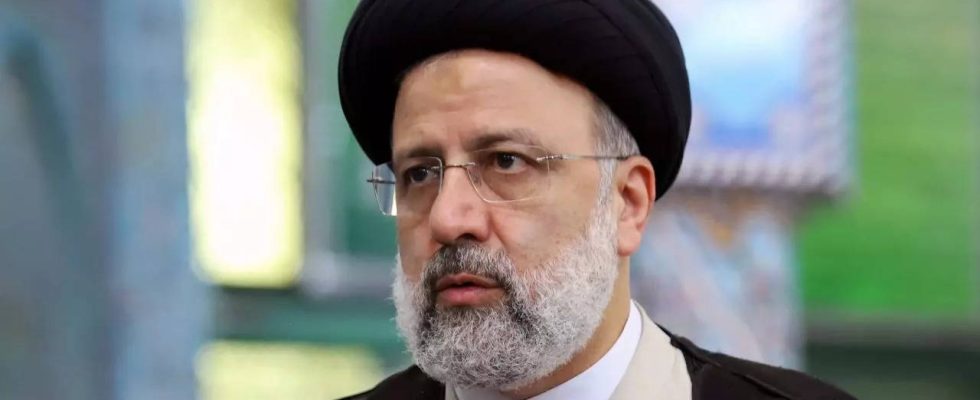 Weltmeisterschaft Irans Praesident wird vor Schweizer Besuch wegen „Verbrechen gegen