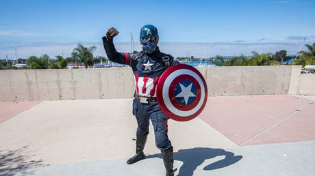 „Captain America auf US Militaerstuetzpunkt festgenommen – World