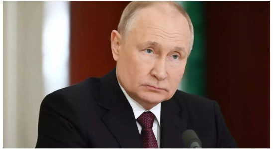 „Wladimir Putin umgeht Russlands Kriegsgebiete fuer eine Reise in den