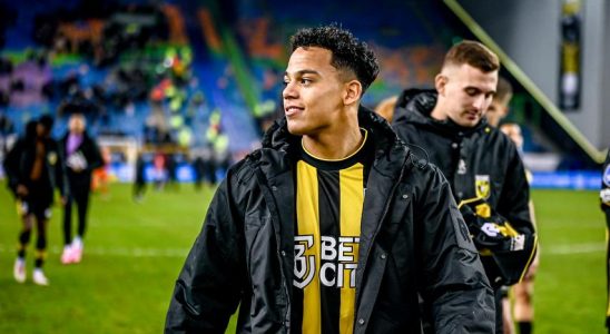 AZ ermoeglicht Angreifer Meerdink voruebergehend Erfahrung bei Vitesse zu sammeln