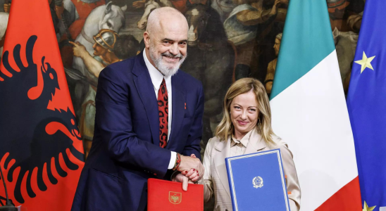 Albaniens oberstes Gericht genehmigt Asylabkommen mit Italien