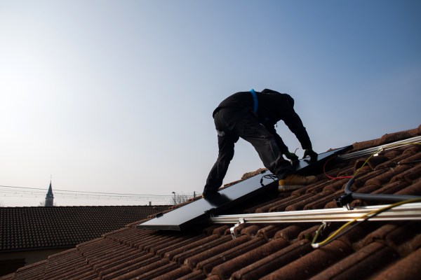 Aurora Solar entlaesst 20 der Mitarbeiter nachdem Berichten zufolge