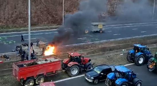 Bauernblockade von Paris beginnt Proteste in Belgien gehen weiter