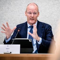 DNB Chef Knot nennt Wissensmigranten „einen Mehrwert fuer die Niederlande