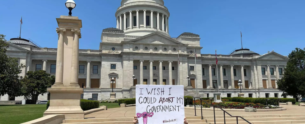 Das Abtreibungsverbot in Arkansas koennte zurueckgefahren werden wenn die Gruppe