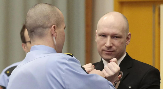 Der Massenmoerder Breivik verklagt Norwegen um die Isolation im Gefaengnis
