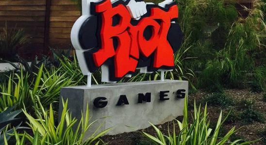 Der beliebte Spieleentwickler Riot Games entlaesst Hunderte Mitarbeiter