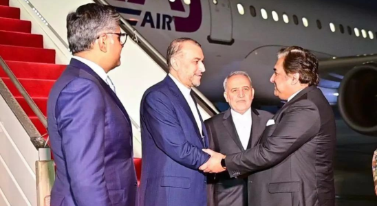 Der iranische Aussenminister trifft in Pakistan ein inmitten angespannter Beziehungen
