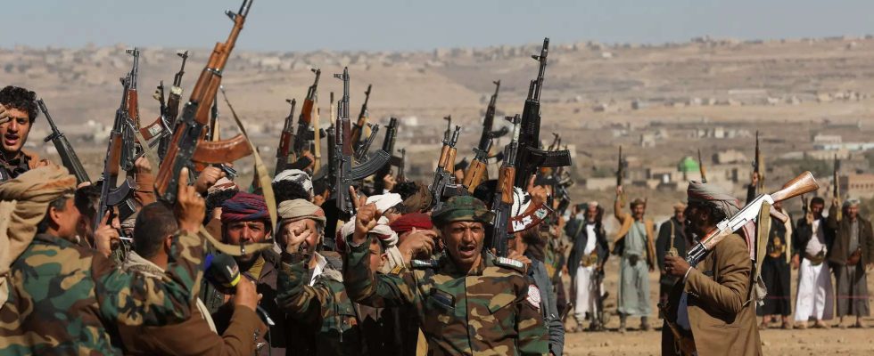 Die USA listen Houthis als Terroristen auf Rebellen greifen ein