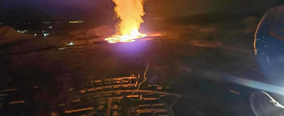 Einwohner der islaendischen Stadt muessen erneut evakuieren da neue Vulkanrisse