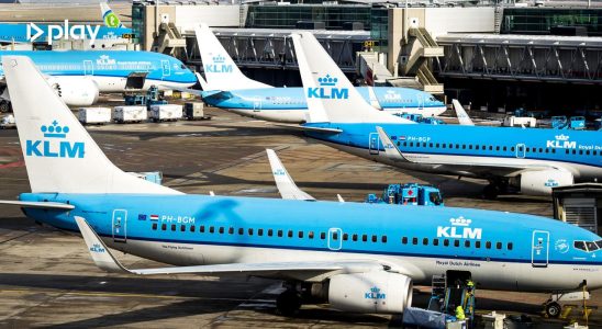 Einzigartiger Blick in den Hangar Hier werden KLM Flugzeuge repariert