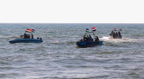 Huthi Drohnenangriff Huthi Drohnenboot detoniert einen Tag nach US Warnung im Roten Meer