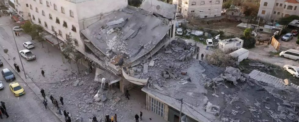 Israelische Truppen zerstoeren palaestinensisches Haus im Westjordanland