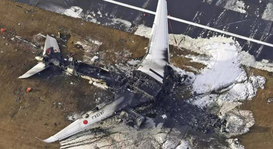 Japan Plan Crash News Wie der Besatzung eine 18 minuetige Wunderrettung