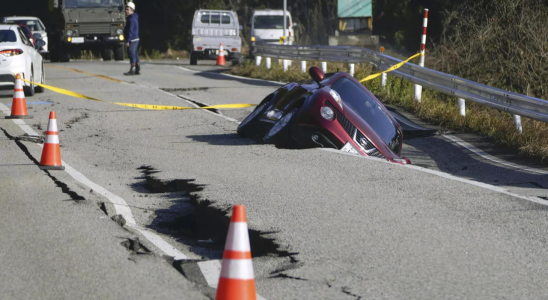 Japan kaempft gegen die Zeit um Ueberlebende des Erdbebens am