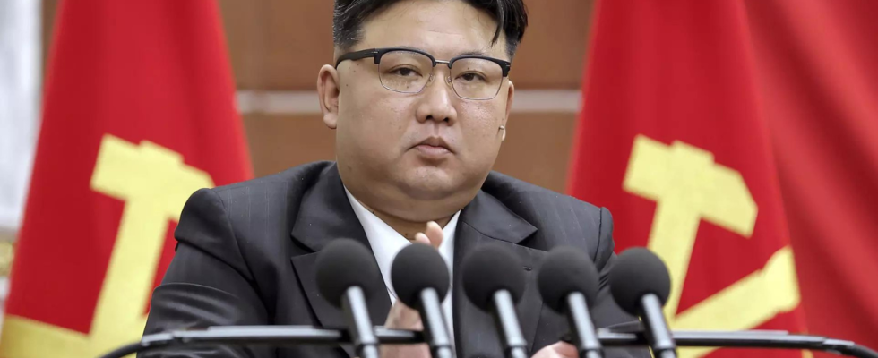 Kim Jong un fordert das Militaer auf Suedkorea und die USA