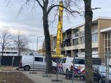 ME schuetzt zerstoertes Gebaeude in Rotterdam Unruhen stoppen Abbrucharbeiten voruebergehend