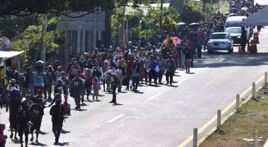 Migranten aus der zerstreuten Karawane im Sueden Mexikos hoffen auf