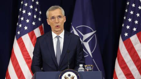 NATO Chef erlaeutert wie man dauerhaften Frieden in der Ukraine sichern
