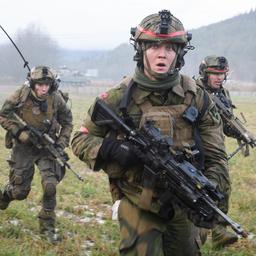 NATO beginnt mit Zehntausenden Soldaten groesste Uebung seit dem Kalten