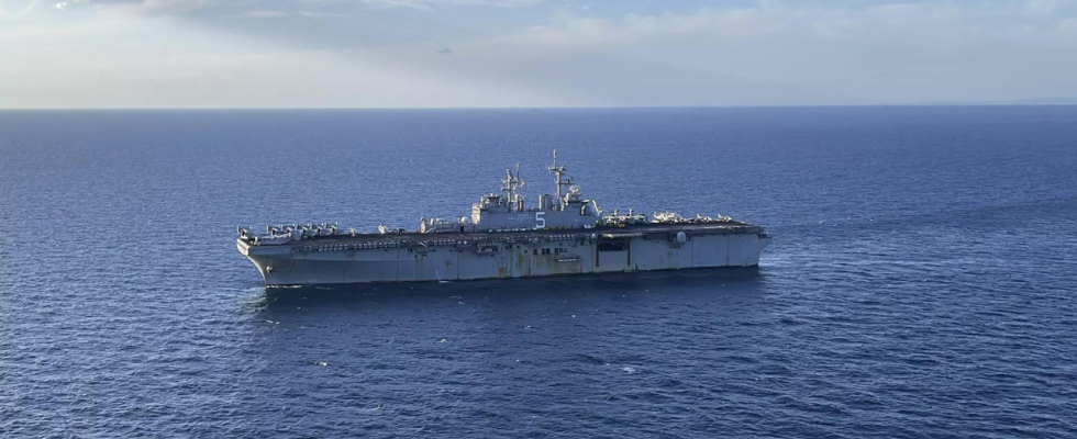 Nach der Wahl schickt die US Marine das erste Kriegsschiff durch