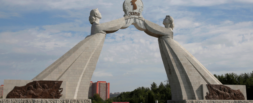 Nordkorea reisst „Bogen der Wiedervereinigung ab da Kim Jong Un