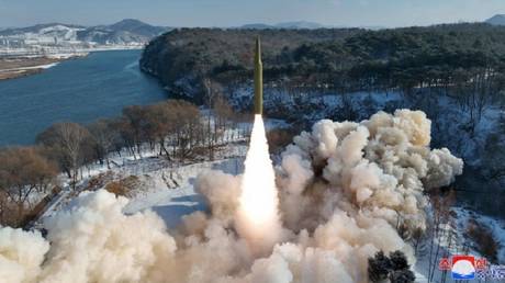 Nordkorea testet neue Hyperschallrakete – World