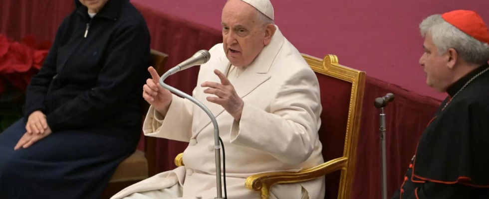 Papst Franziskus erhebt ein neues Antikriegsplaedoyer und erinnert an den