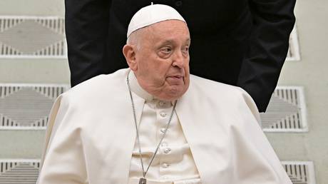 Papst fordert Katholiken auf mit dem Anschauen von Pornos aufzuhoeren