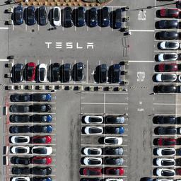Tesla verkauft in den letzten Monaten des Jahres 2023 eine