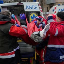 Tote und Dutzende Verletzte bei Angriffen auf ukrainische Staedte