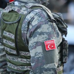 Tuerkei greift kurdische PKK im Irak und in Syrien an