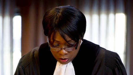 Uganda lehnt IGH Richter wegen Abstimmung im israelischen Voelkermordprozess ab –