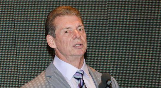 Vince McMahon tritt erneut aufgrund von Missbrauchs und Koerperverletzungsvorwuerfen aus