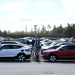 Volvo leiht sich 420 Millionen Euro um ausschliesslich Elektroautos zu