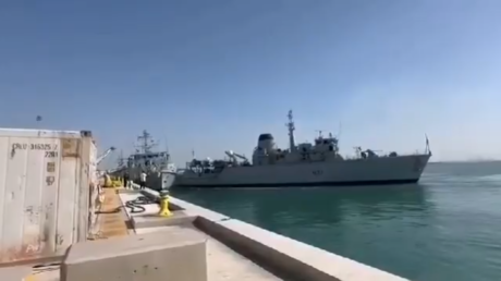 Zwei britische Kriegsschiffe kollidieren im Persischen Golf VIDEO – World