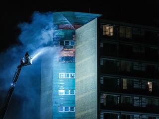 Brand in Dordtse flat is mogelijk aangestoken, vier verdiepingen onbewoonbaar