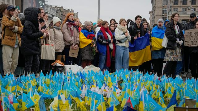 1708775859 968 Live Ukraine Gedenken an Opfer in der Ukraine Russland ignoriert