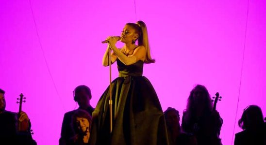 Ariana Grande will „gestohlene TikTok Tracks in echte Songs umwandeln